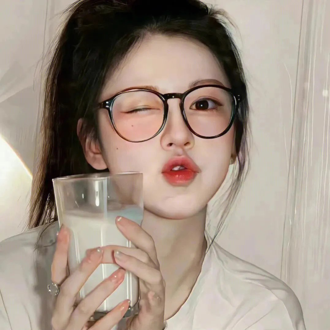 洞里的月亮